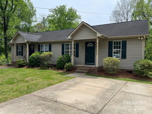 355 Gurley Dr Nw, Concord, NC, 28027-6077 | Card Image
