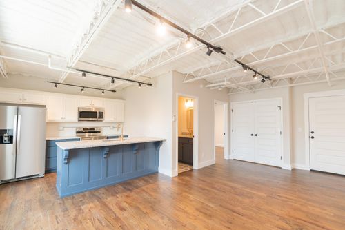 614 E Main St, Chattanooga, TN, 37408-1494 | Card Image