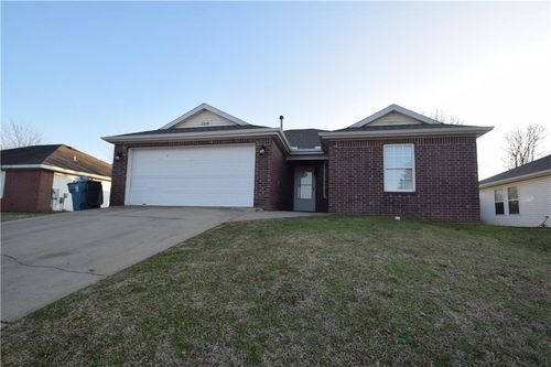 2305 Sw Choctaw St, Bentonville, AR, 72712-3597 | Card Image