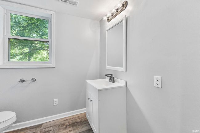 340 W Turner St, House other with 3 bedrooms, 3 bathrooms and null parking in Bloomfield IN | Image 26