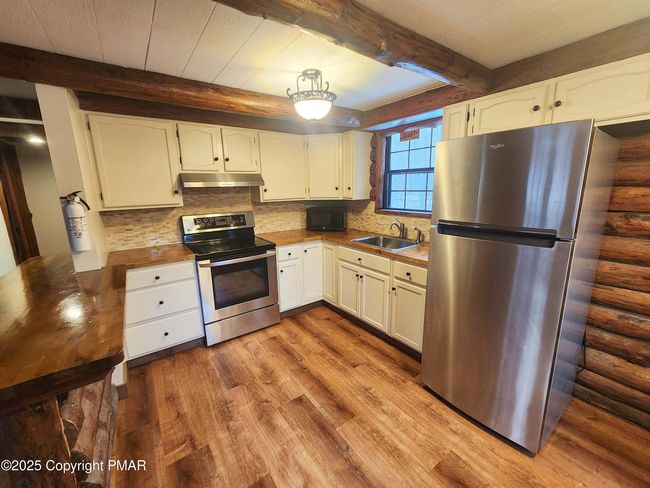 Kitchen | Image 16