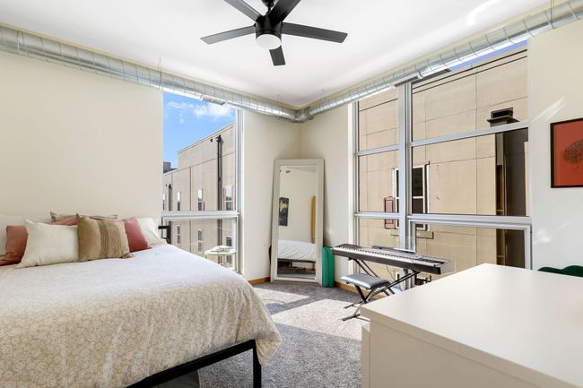 30-web-or-mls-1211 Lagoon Ave #411, Minneapolis-30 - 21.jpg | Image 11