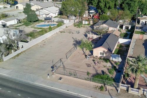881 S Avenue C, Yuma, AZ, 85364-3286 | Card Image