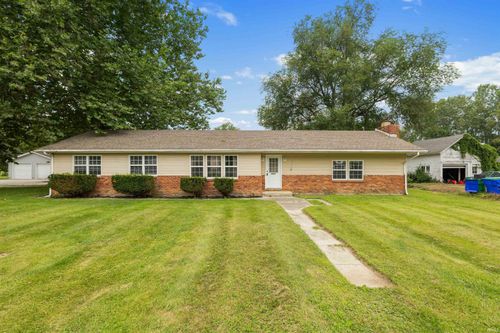 9026 Aboite Road, Roanoke, IN, 46783 | Card Image