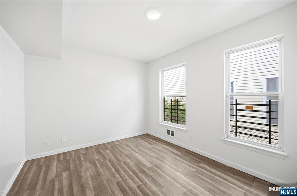 Residential Income in Newark 4