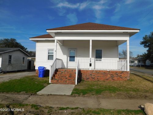 719 Cedar St, Beaufort, NC, 28516-1905 | Card Image