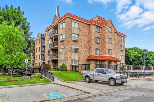 404-3499 Upper Middle Rd, Burlington, ON, L7M4M7 | Card Image