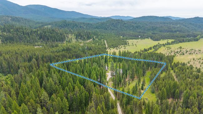 View of property location with a mountainous background and property boundaries highlighted | Image 5