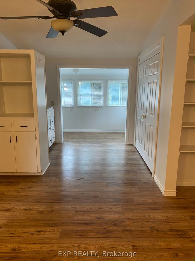 612 Romaine St, House other with 10 bedrooms, 5 bathrooms and 4 parking in Peterborough ON | Image 20