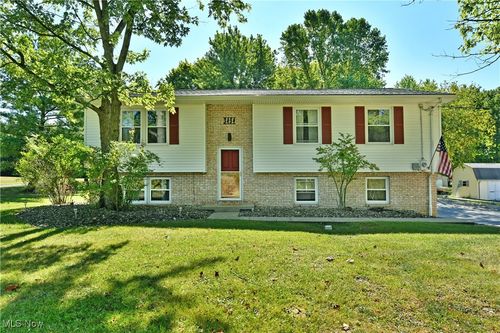 3454 Warren Meadville Rd, Cortland, OH, 44410-9434 | Card Image