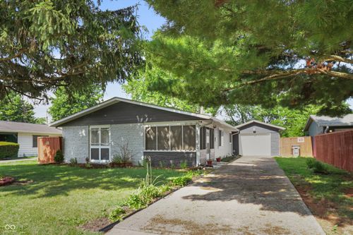 2832 Hillside Ave, Indianapolis, IN, 46218-2717 | Card Image