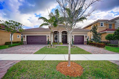 8980 Lakeview Pl, Parkland, FL, 33076-4122 | Card Image