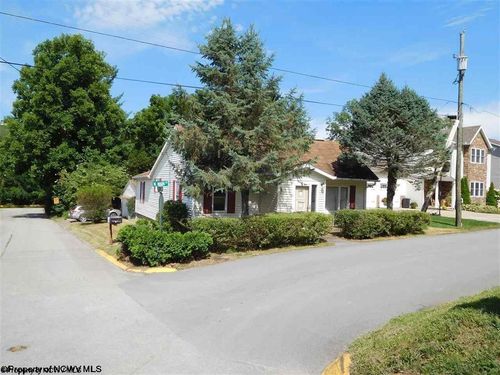 249 N Main Street, Morgantown, WV, 26505 | Card Image