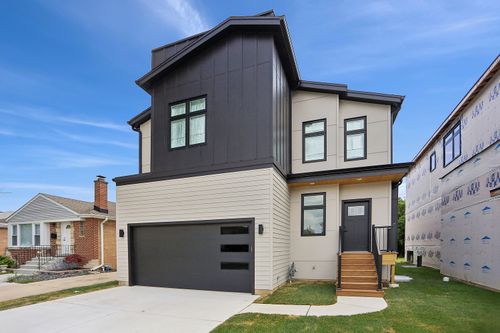 5041 N Octavia Ave, Harwood Heights, IL, 60706-3524 | Card Image