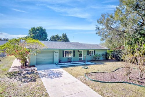 2209 Sunset Dr, Sebring, FL, 33870-1479 | Card Image