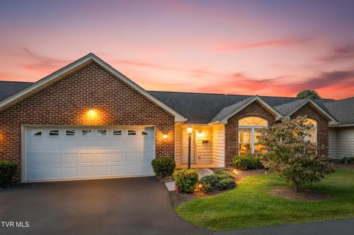 92-92 Boone Hill Ct, Johnson City, TN, 37615-4574 | Card Image