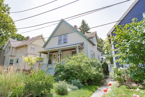 1608 Davis St, Evanston, IL, 60201-4011 | Card Image