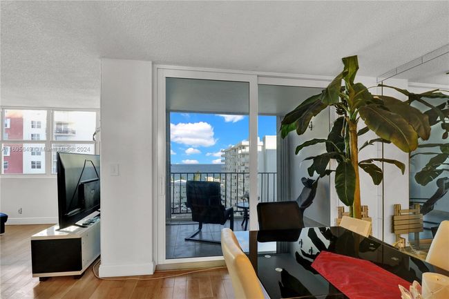 APT-908 - 1400 S Ocean Dr, Condo with 2 bedrooms, 2 bathrooms and null parking in Hollywood FL | Image 17
