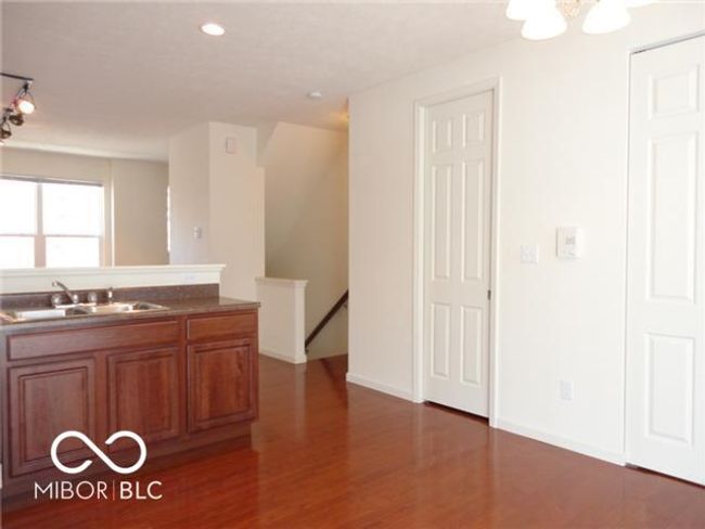 Kitchen. | Image 6