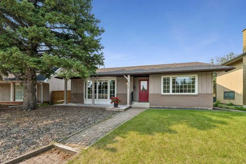 856 Lake Twintree Cres Se, Calgary, AB, T2J2W3 | Card Image
