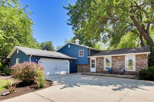 24143 W 103rd St, Naperville, IL, 60564-8005 | Card Image
