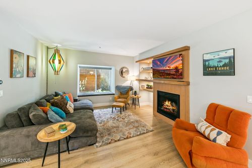 120 Country Club Dr, Incline Village, NV, 89451-9331 | Card Image