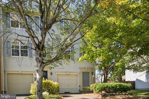 8432 Limbaugh Way, BRISTOW, VA, 20136-1778 | Card Image