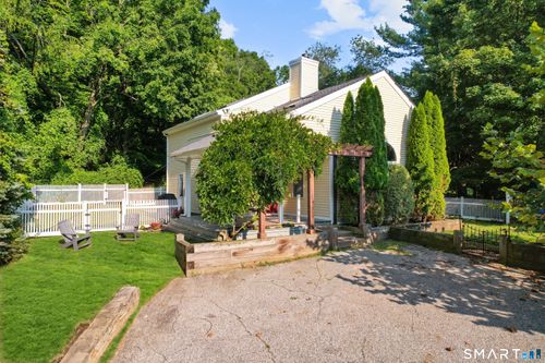 23 Walnut Hill Rd, Bethel, CT, 06801-1318 | Card Image