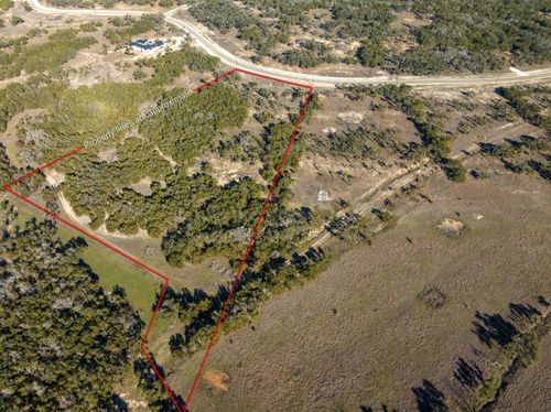 642 Windmill Ridge Dr, Blanco, TX, 78606-2201 | Card Image
