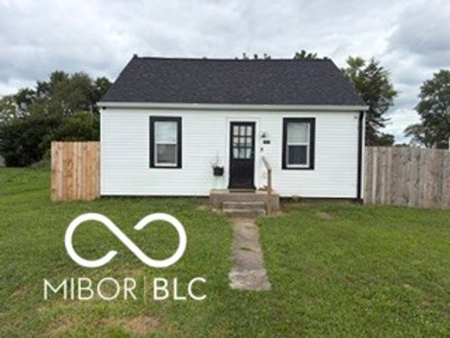 2402 W 30th St, Anderson, IN, 46016-4742 | Card Image