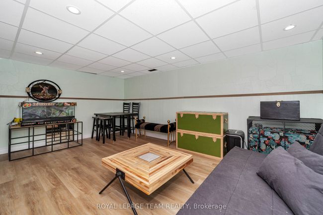 203 Rosemary Gdns, House attached with 3 bedrooms, 2 bathrooms and 4 parking in Orléans ON | Image 32