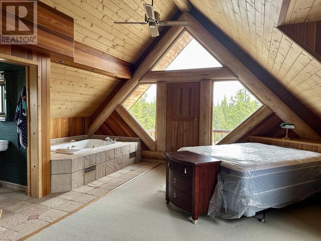 20101 20 Highway, House other with 3 bedrooms, 3 bathrooms and null parking in Nimpo Lake BC | Image 35