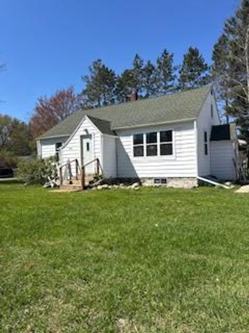14700 9 Mile Rd, Kaleva, MI, 49645-9333 | Card Image
