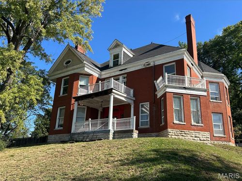 601 N 3rd St, Louisiana, MO, 63353-1401 | Card Image