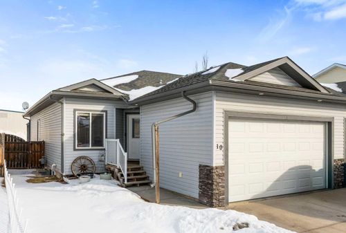 10 Mackenzie Way, Carstairs, AB, T0M0N0 | Card Image