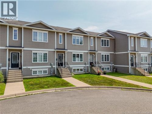182 James St, Fredericton, NB, E3G0N8 | Card Image