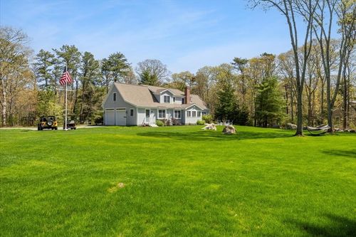 2 Boulder Rd, Bourne, MA, 02532 | Card Image