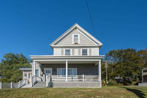 a-142A Broadway Street, Dover, NH, 03820 | Card Image
