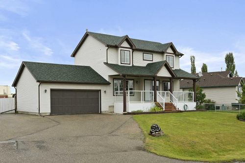 54 4 Street Ne, Langdon, AB, T0J1X1 | Card Image
