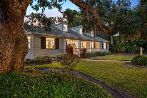 1585 South Dr, SARASOTA, FL, 34239-5038 | Card Image