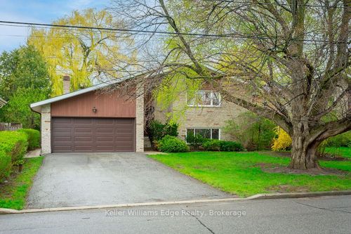 315 Homewood Avenue, North York, ON, M2R2N7 | Card Image