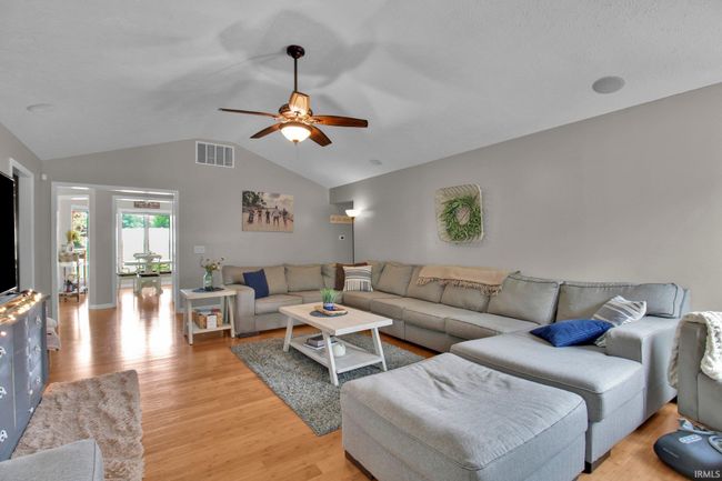 207 Meadows Dr, House other with 3 bedrooms, 2 bathrooms and null parking in Greentown IN | Image 8