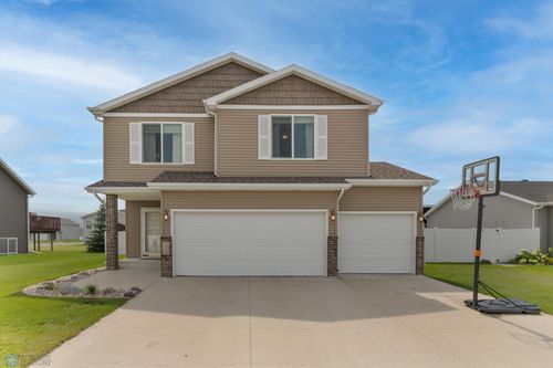 4918 35th Ave S, Fargo, ND, 58104-7139 | Card Image