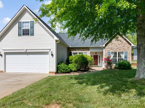 10 Summer Meadow Rd, Arden, NC, 28704-7601 | Card Image