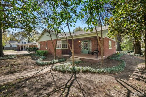 605 W Washington St, Kennett, MO, 63857-1860 | Card Image