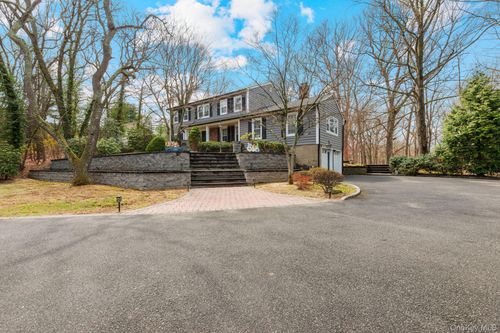 10 Old Route 25a, Fort Salonga, NY, 11768-2728 | Card Image