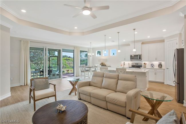 406 Tamarindo Lane, House other with 3 bedrooms, 2 bathrooms and null parking in Naples FL | Image 5