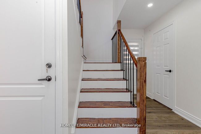 44 Leatherhead Crt, House other with 6 bedrooms, 5 bathrooms and 2 parking in Brampton ON | Image 4