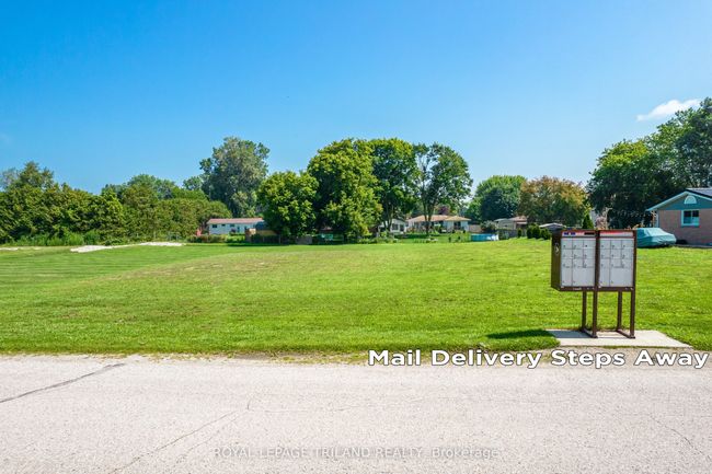9936 Eric St, Home with 0 bedrooms, 0 bathrooms and null parking in Thedford ON | Image 14