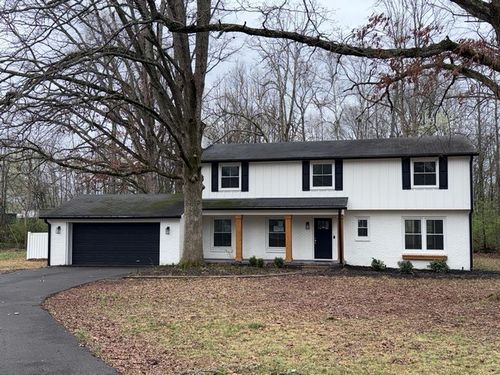 130 Wilkins Dr, Tullahoma, TN, 37388-2349 | Card Image